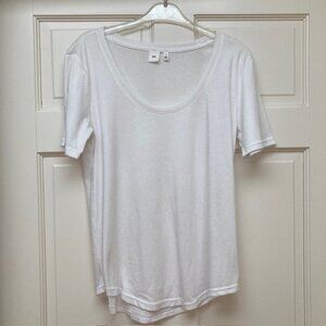 BP by Nordstrom solid white cotton blend scoop neck T shirt size S